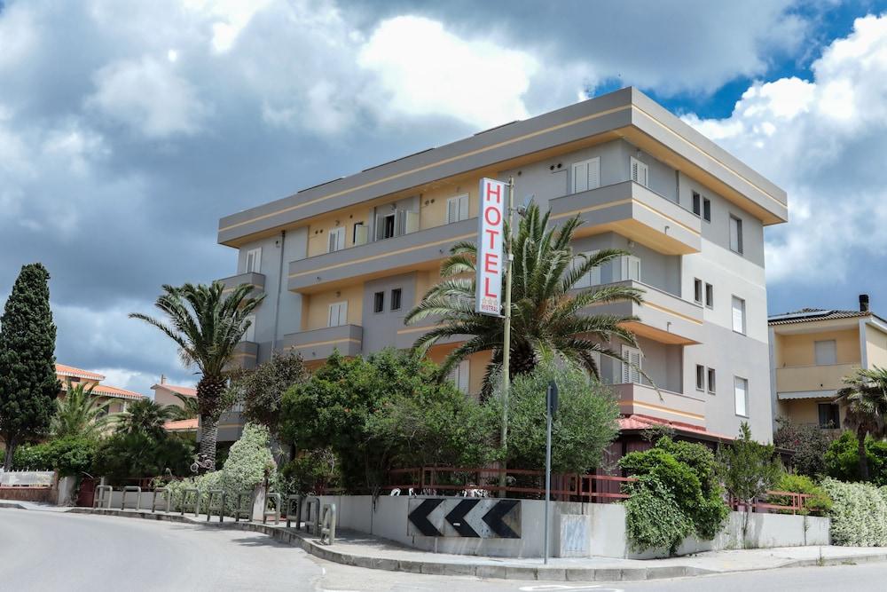אלגהרו Hotel Mistral מראה חיצוני תמונה