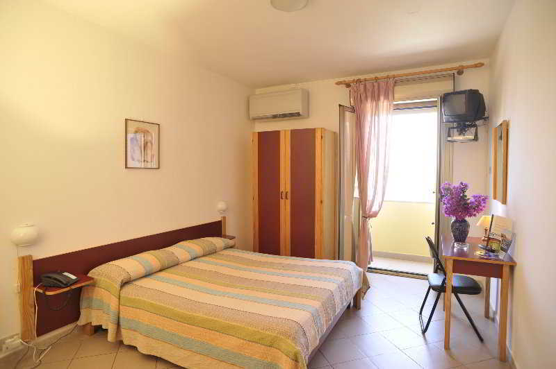 אלגהרו Hotel Mistral מראה חיצוני תמונה